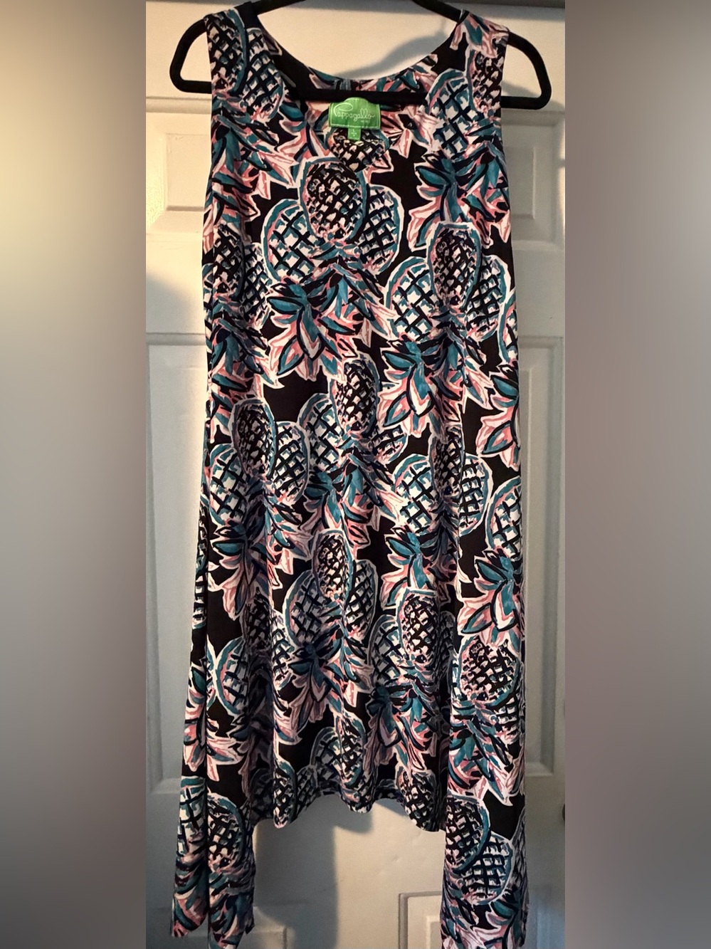 Pappogallo pineapple print women’s size L sleeveless dress